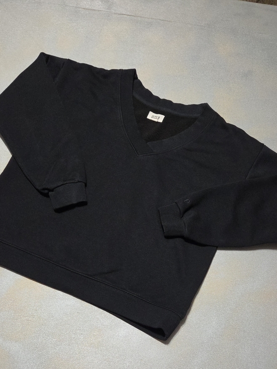 Pact Tops - Pact Women's Black V-Neck Sweatshirt Cropped